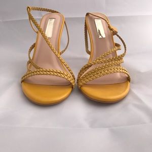Olivia Miller Runway Sandals Sz 8